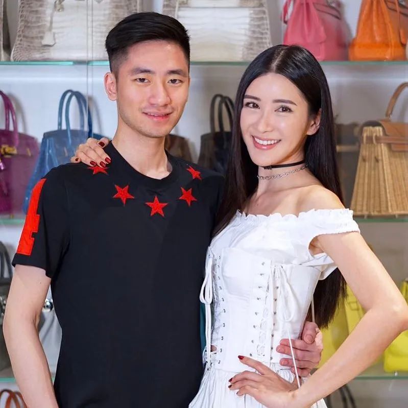 正文  最近新加坡社交名媛   jamie chua(蔡欣颖)   po出一张照片引起