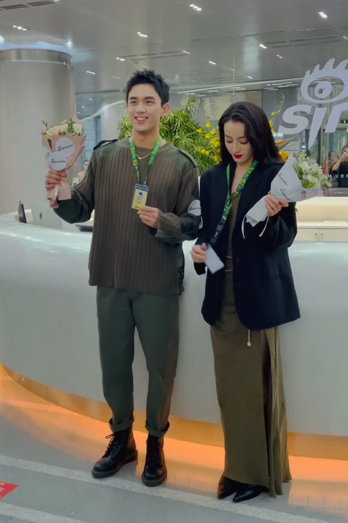 迪丽热巴吴磊新浪扫楼霸气御姐和帅气型男的组合看不出差7岁