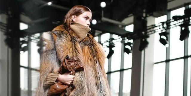 也太豪了!13岁女孩花70w买画,母亲扬言：要花700w搞臭画家休闲区蓝鸢梦想 - Www.slyday.coM