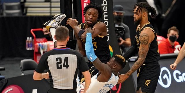 湖人力斩猛龙!小加手刃旧主,西卡27+7!多人爆全武行,2将被逐休闲区蓝鸢梦想 - Www.slyday.coM