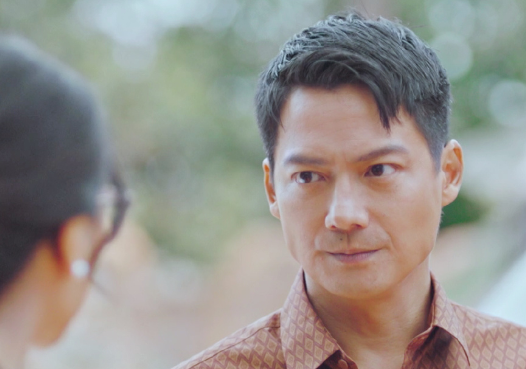 高圣远与戚薇,杨祐宁合作出演了网剧《一起深呼吸》,这部剧在《长歌行