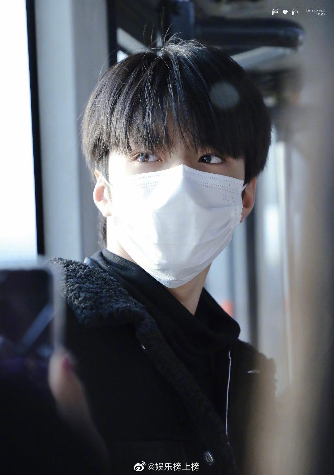 今日份生图刘耀文他的实力和舞台让人很难想象他才只有十几岁