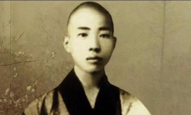 他一顿吃60个包子,一次喝6斤冰水,不听医生劝告,35岁时病逝休闲区蓝鸢梦想 - Www.slyday.coM 他一顿吃60个包子,一次喝6斤冰水,不听医生劝告,35岁时病逝休闲区蓝鸢梦想 - Www.slyday.coM