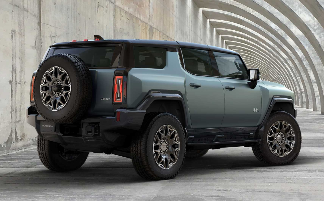 硬派外观科幻内饰,悍马纯电suv官图发布,想买还得等两年-新浪汽车