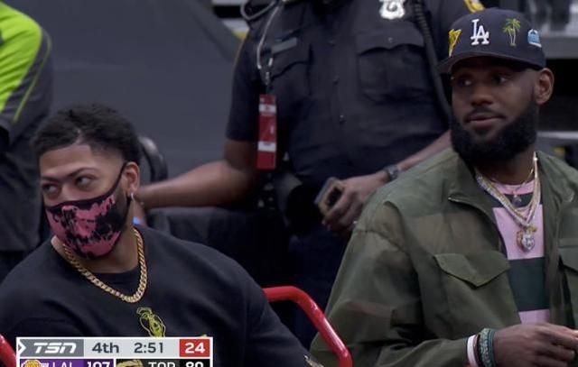 拒绝连败!湖人终于止住颓势,猛龙成下酒菜,詹姆斯露出久违笑容休闲区蓝鸢梦想 - Www.slyday.coM 拒绝连败!湖人终于止住颓势,猛龙成下酒菜,詹姆斯露出久违笑容休闲区蓝鸢梦想 - Www.slyday.coM