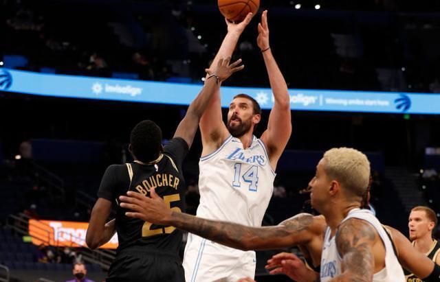 三喜临门!湖人客场击败猛龙,三分投手加盟,浓眉哥即将复出休闲区蓝鸢梦想 - Www.slyday.coM 三喜临门!湖人客场击败猛龙,三分投手加盟,浓眉哥即将复出休闲区蓝鸢梦想 - Www.slyday.coM