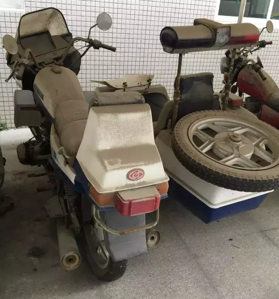 80,90后的童年回忆——挎斗摩托,为何能风靡至今?-新浪汽车