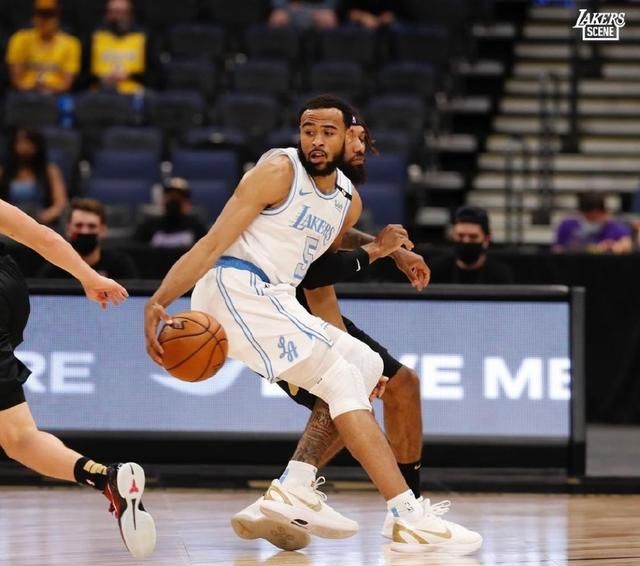 湖人轻取猛龙!施罗德加索尔回暖!詹姆斯脱保护靴戴维斯快复出!休闲区蓝鸢梦想 - Www.slyday.coM