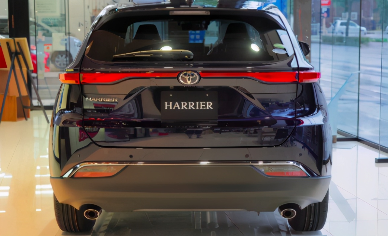 丰田harrier实车现身!更具雷克萨斯范,爆款妥了?