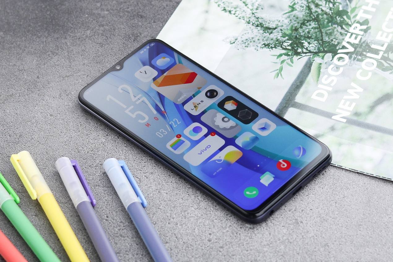 千元机市场有"料"才行,iqoo z3深空配色图赏__财经头条