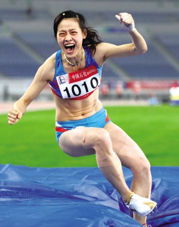 34岁田径女神和刘翔婚后滋润肤白貌美身材高挑结婚3年未孕