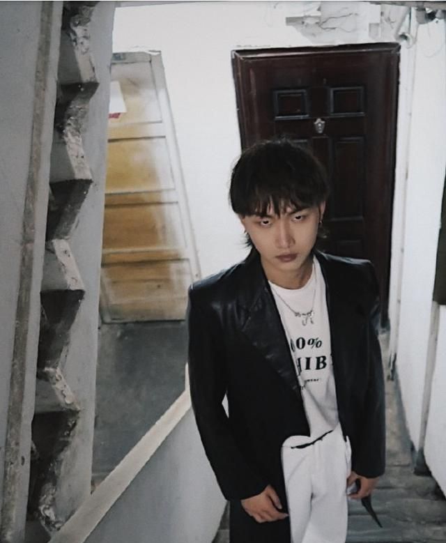 飞牛|狼尾|烟熏妆_新浪新闻