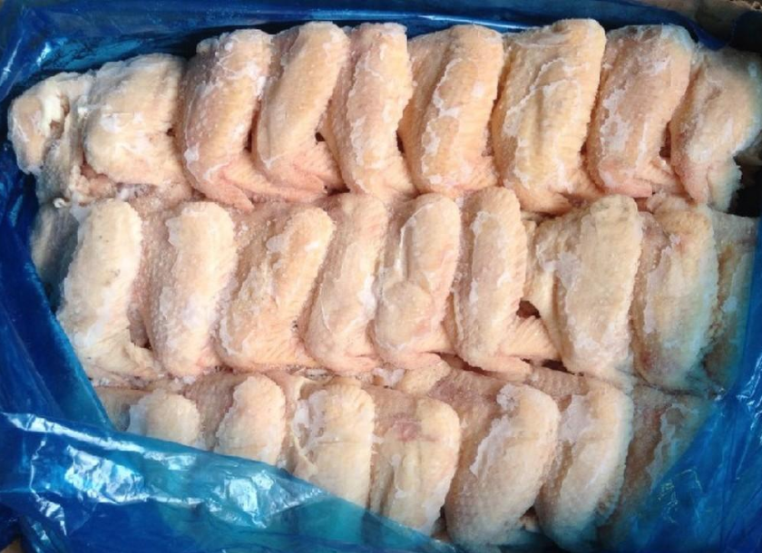 超市里的"冻鸡翅"能吃吗?为啥这么便宜?其实是有"猫腻"的