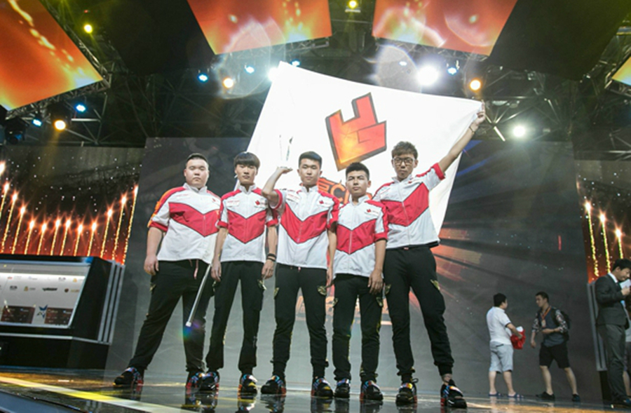 cf电竞人物沙漠1td单局54杀无人可破年鹏已是汉宫之魂