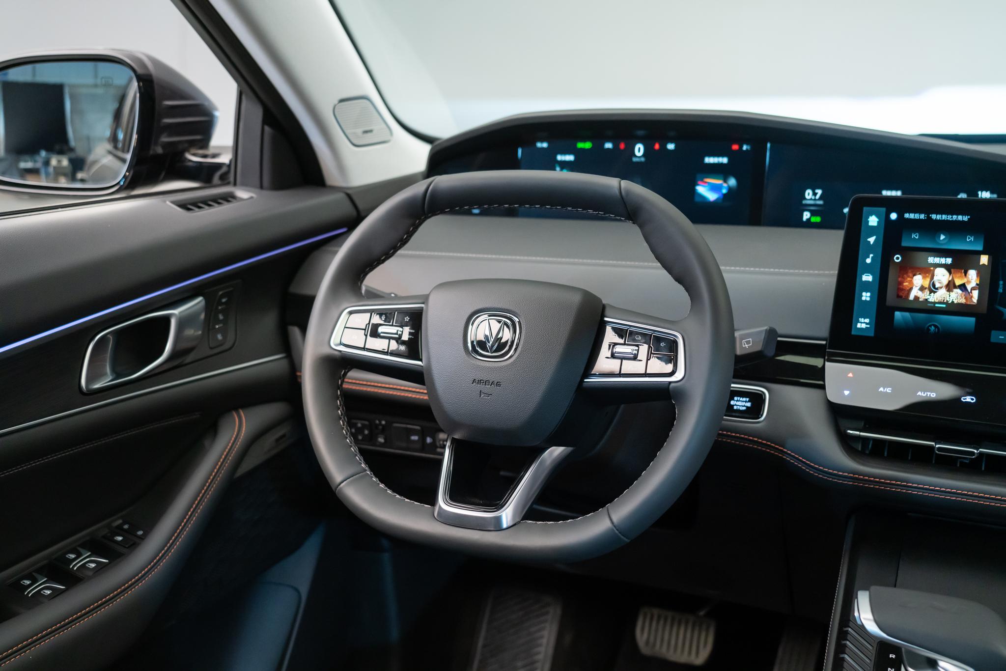 长安汽车放出大招,标配2.0t 8at,uni-k值不值得买