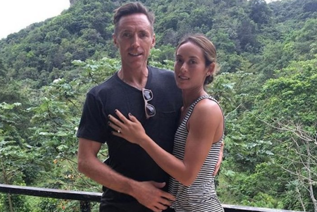 众所周知,纳什和前妻生下的一对双胞胎女儿,如今已经亭亭玉立,非常