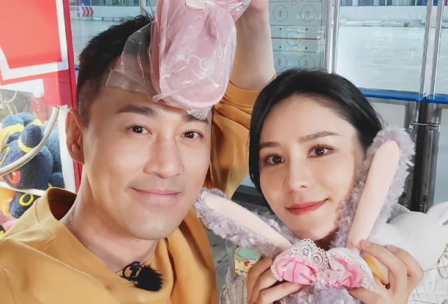 林峯张馨月综艺首秀:否认奉子成婚,因为相爱组成幸福家庭|林峯|张馨月