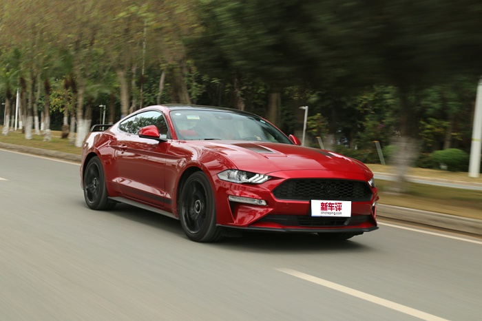 Mustang性能测试 都骂2 3t是野驴 这实测加速表现还能黑 新浪汽车