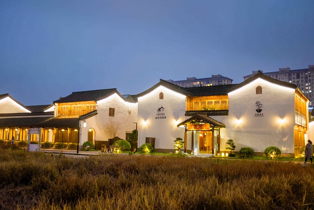 杭州有一座超适合休闲的梦想小镇每个建筑都像艺术品