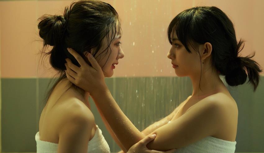 《张震讲故事·洗脸女生》上映,怨灵传说解密女团诡事,有点惊悚