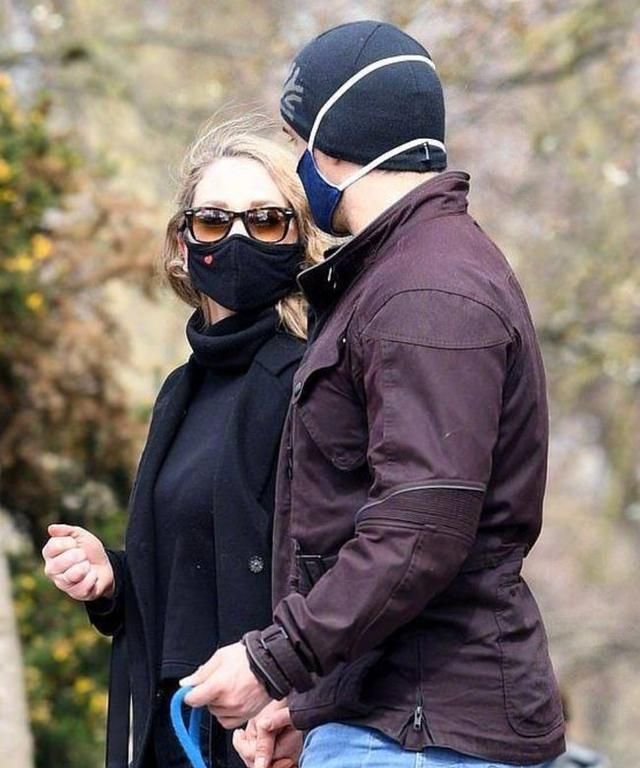 亨利卡维尔恋情曝光素人女友首次亮相网友我失恋了