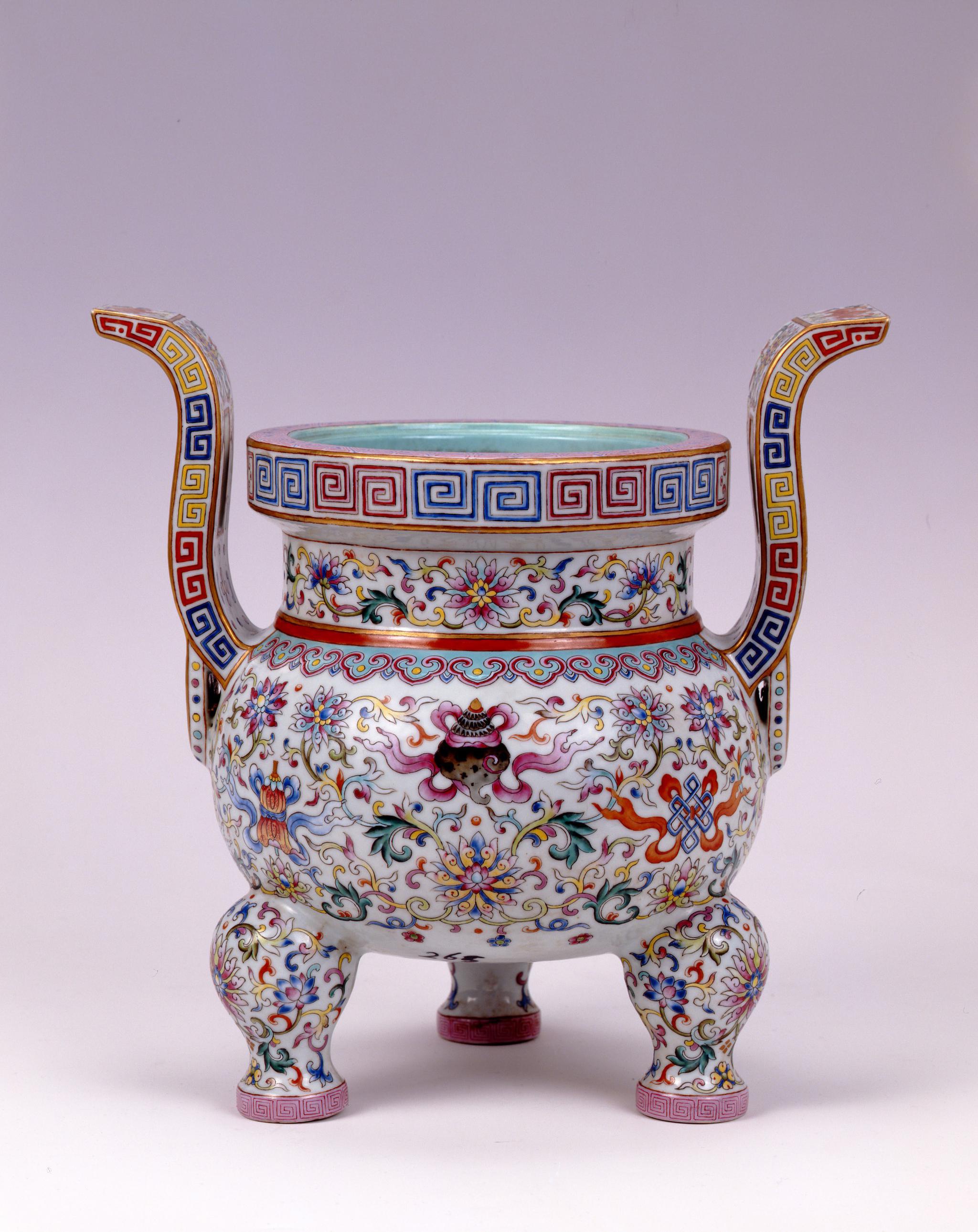 布达拉宫文物4皇家赏赐文物竟与国家宝藏文物相似百姓禁用