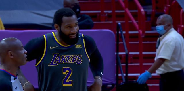 单节27分!庄神打出身价,波普摊牌了,马修斯连中三分强硬回击休闲区蓝鸢梦想 - Www.slyday.coM 单节27分!庄神打出身价,波普摊牌了,马修斯连中三分强硬回击休闲区蓝鸢梦想 - Www.slyday.coM