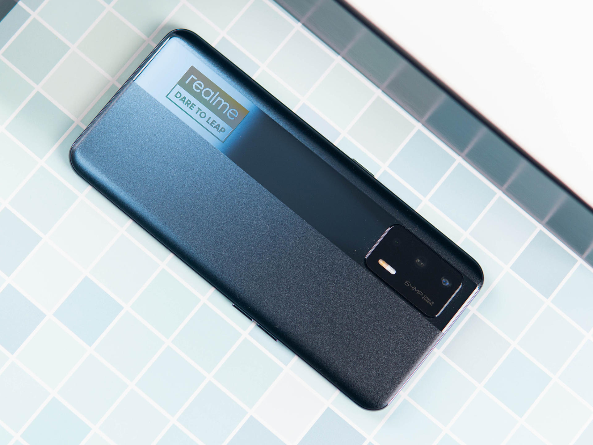 另外在发热方面,realme 真我gt neo的表现同样令人满意,甚至让我感到