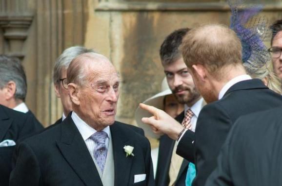 年轻时他情人无数,有女演员和富豪之女|菲利普|帕特|女王_新浪新闻