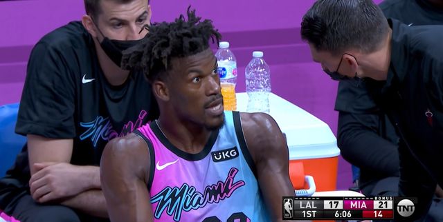 单节27分!庄神打出身价,波普摊牌了,马修斯连中三分强硬回击休闲区蓝鸢梦想 - Www.slyday.coM 单节27分!庄神打出身价,波普摊牌了,马修斯连中三分强硬回击休闲区蓝鸢梦想 - Www.slyday.coM