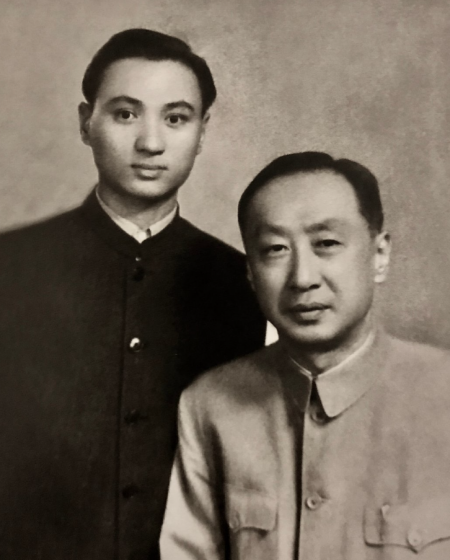 京剧名家童祥苓近照曝光,再唱《智取威虎山》,86岁风采依旧