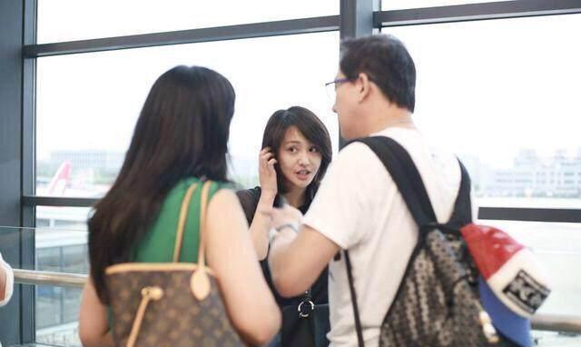 郑爽在美国的伙食曝光还是东北人的饮食习惯租住公寓条件简陋