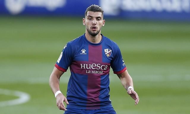 西甲保级大战埃尔切新老功勋主帅对决韦斯卡力争胜出