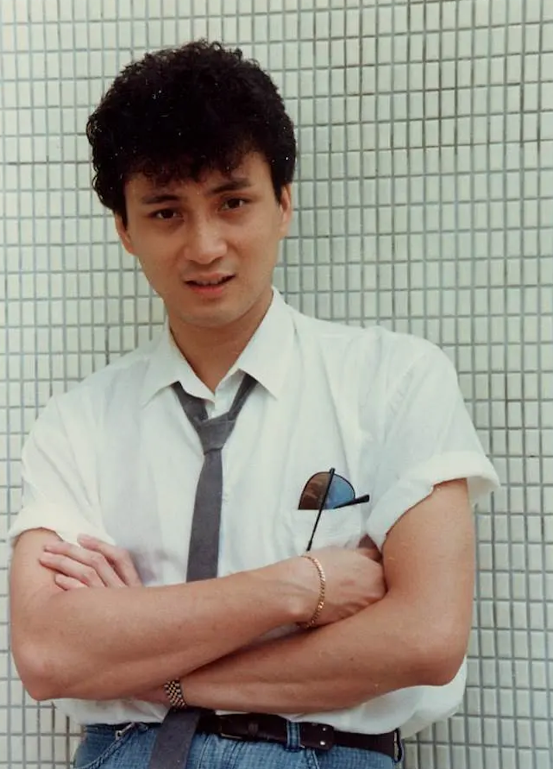 汤镇业汤镇业,汤镇宗颜值高是众所周知的,尤其是汤镇业,年轻的时候