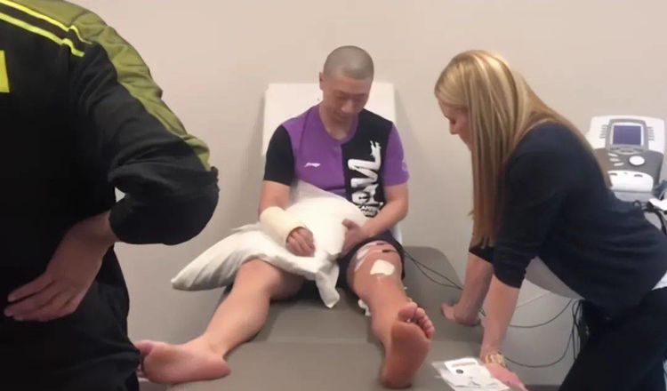 马龙手术治疗视频曝光令人泪目,再次夺冠眼眶红了,央视为他点赞休闲区蓝鸢梦想 - Www.slyday.coM 马龙手术治疗视频曝光令人泪目,再次夺冠眼眶红了,央视为他点赞休闲区蓝鸢梦想 - Www.slyday.coM