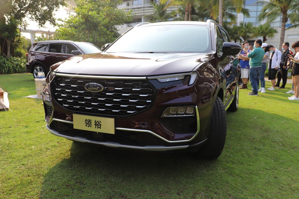 还在等全新汉兰达?20万选合资中大型suv,实拍福特领裕