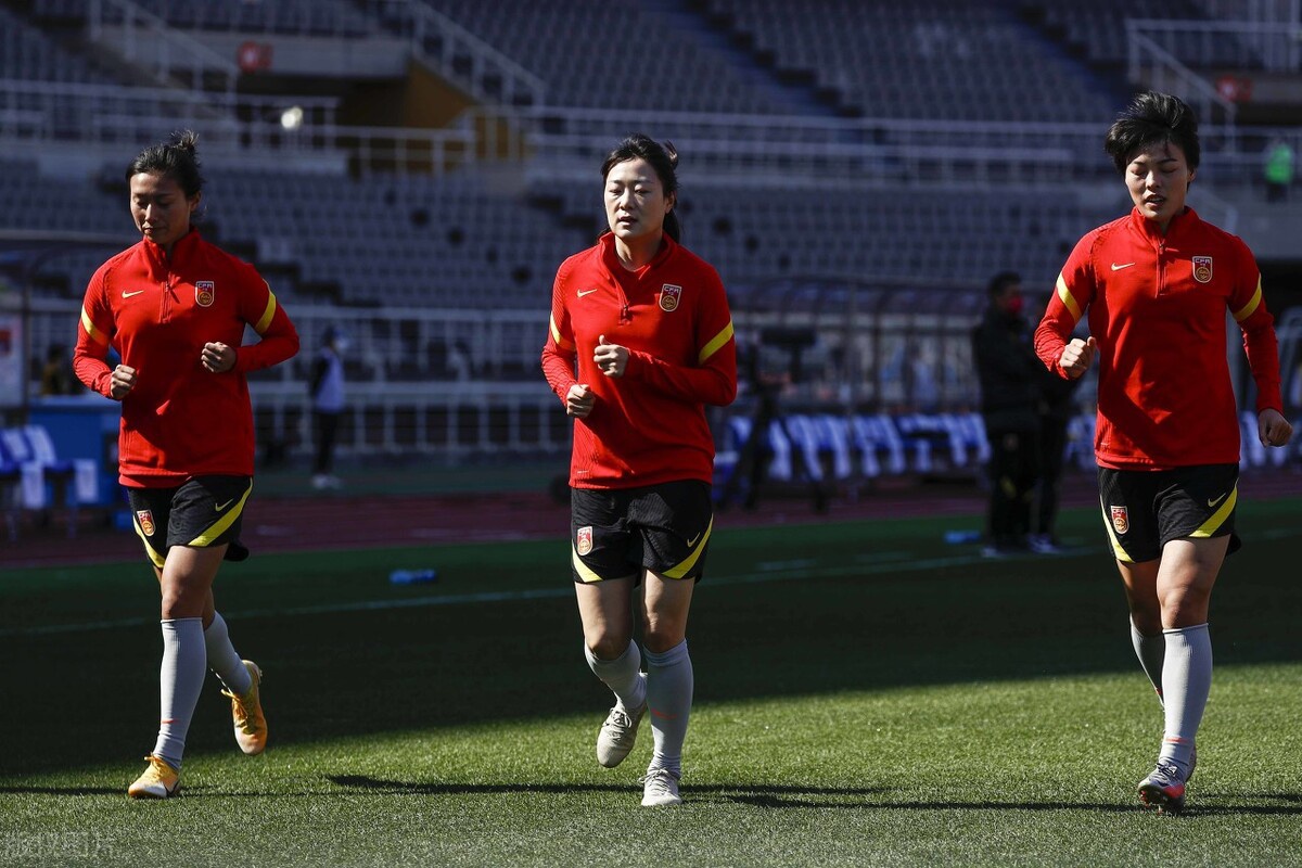 中国女足客胜韩国张馨垫射建功王霜点射绝杀贾秀全3点待解决