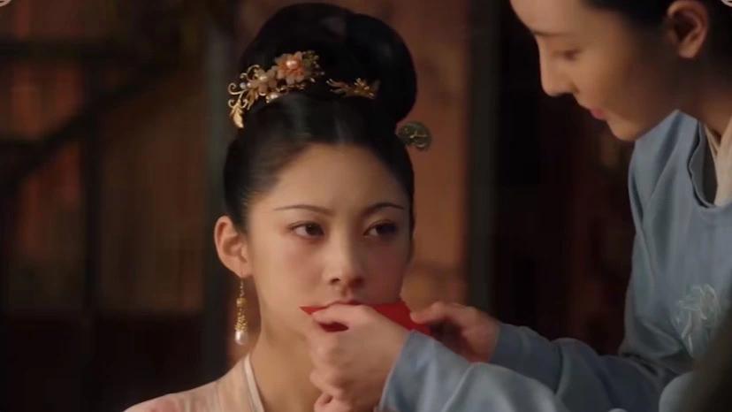 大宋宫词潘贵妃临s前悔悟含泪跪地感谢刘娥让她收养寿安