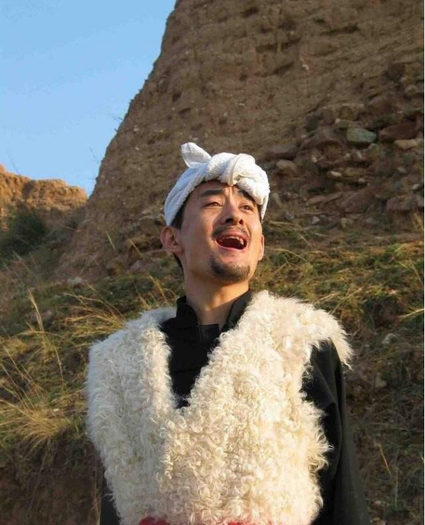 从"放羊娃"到年入千万再到"吃软饭",阿宝被揭穿后怎么样了