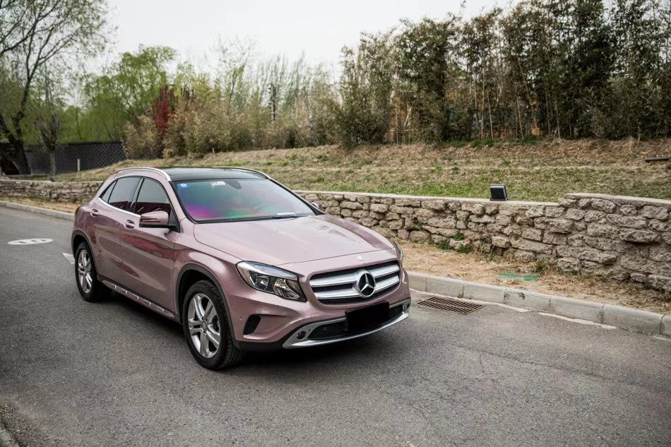 奔驰gla200改色冰莓粉是高冷还是甜美