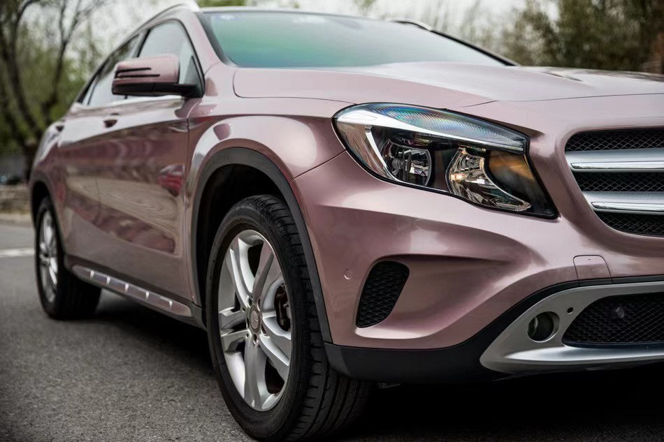 奔驰gla200改色冰莓粉是高冷还是甜美