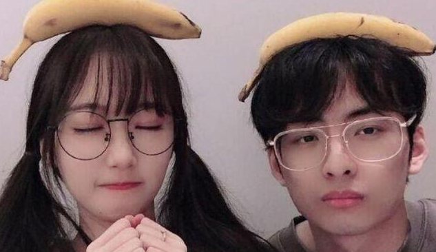 赖神和瓜妹当初在一起的时候,可以说是金童玉女,他们两位给自己打造的