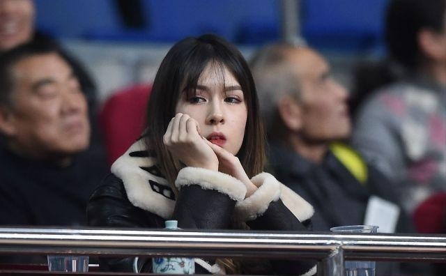 西域风情惊艳众人,人气暴涨拒绝被关注|cba|阿迪娜|西域_新浪新闻