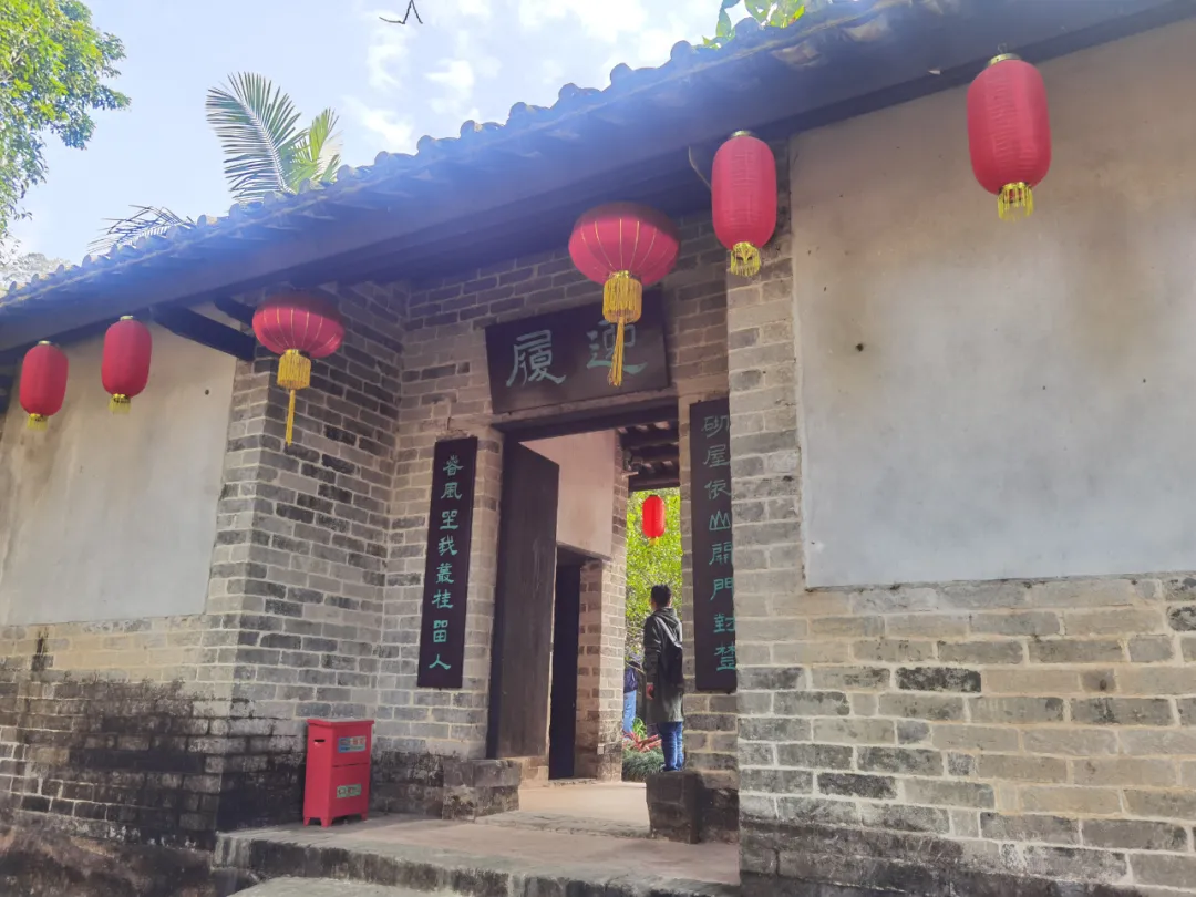 修建400亩庄园,民间称广西第一豪宅|吕芋农|谢鲁山庄|庄园_新浪新闻