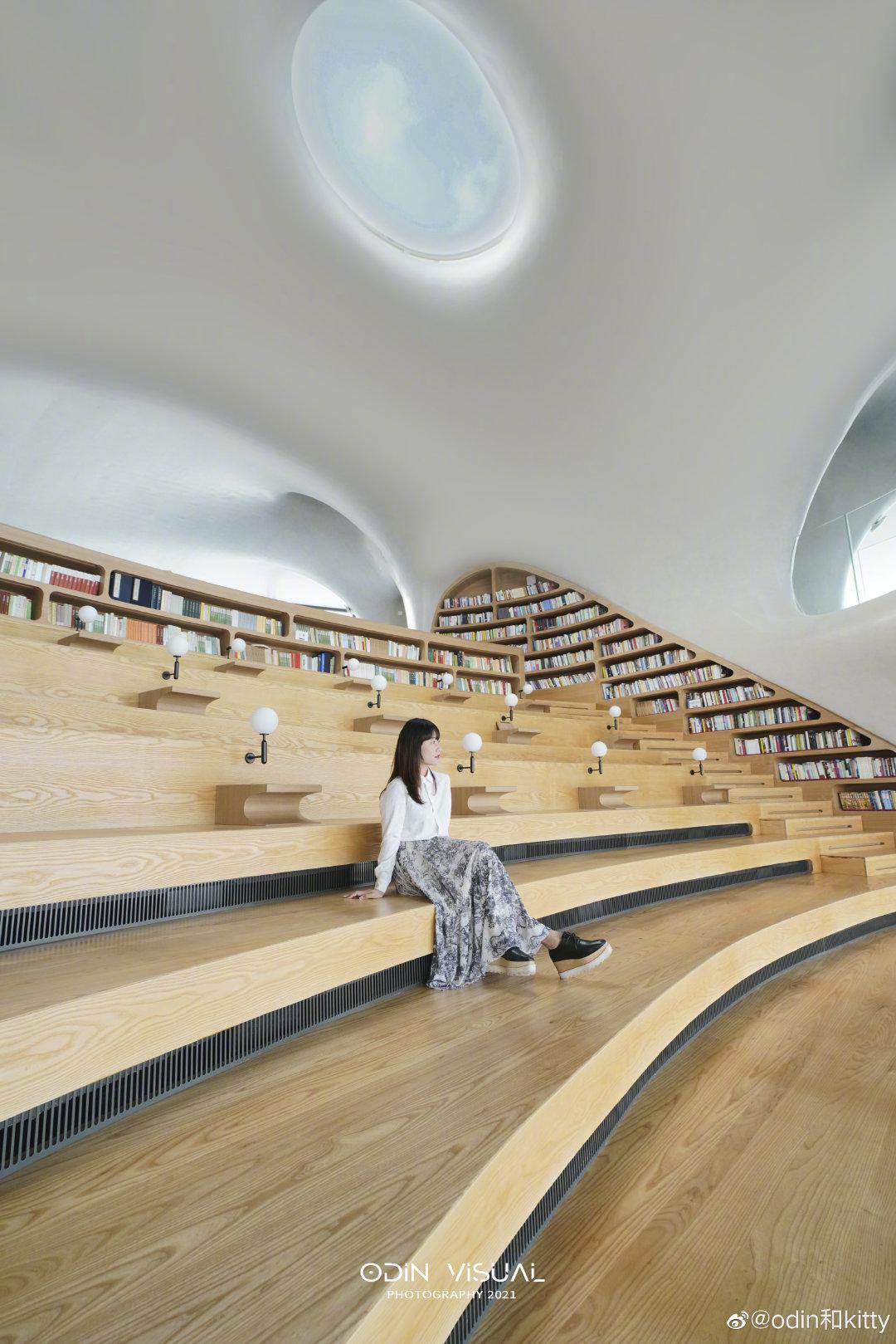 海口云洞图书馆海南新晋网红景点被泰晤士报