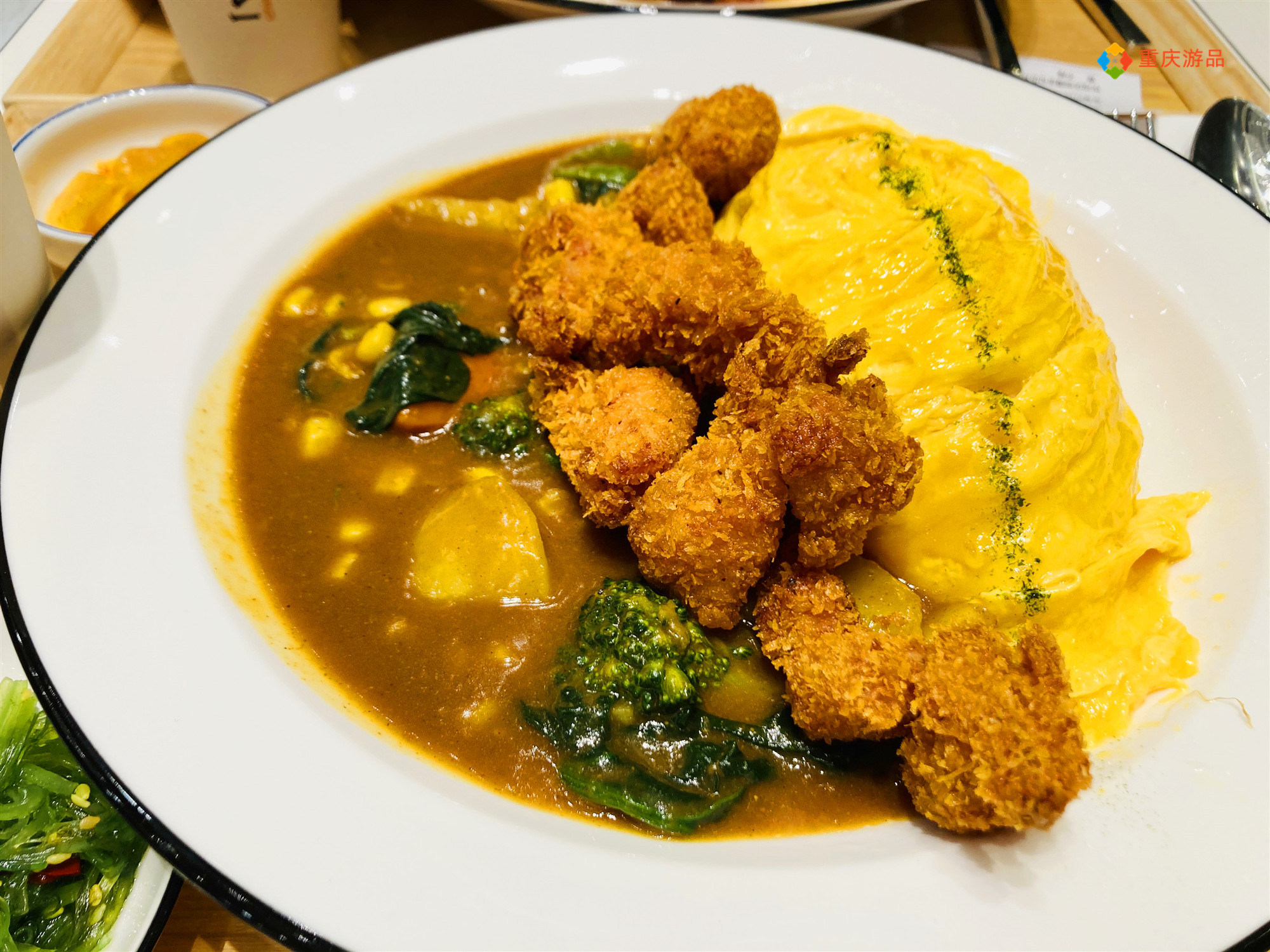 来自西安的日式蛋包饭,一份就卖42元,重庆人却大排长龙