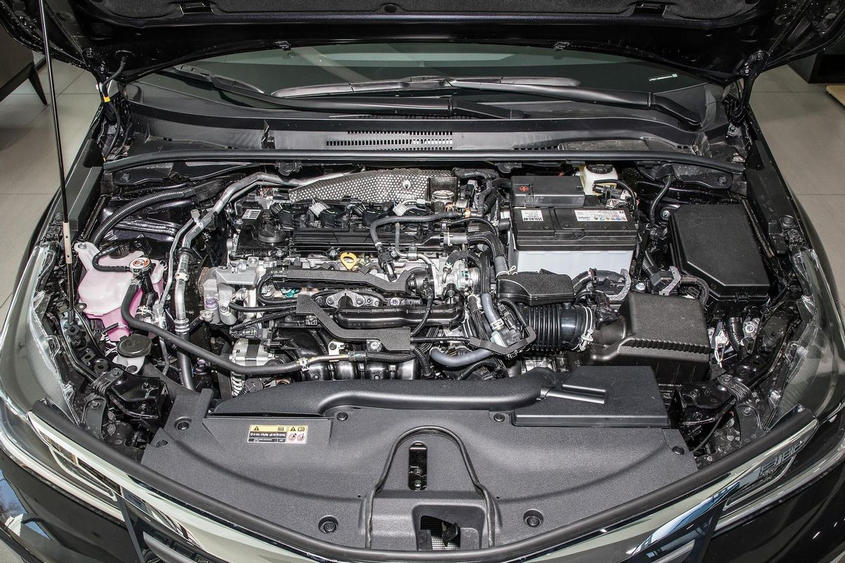 0l发动机,最大功率171马力,官方宣称热效率高达40%,匹配cvt变速箱,而