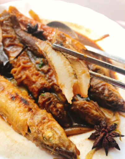 新鲜的沙丁鱼美味做法比装进罐头里更加营养又好吃吧