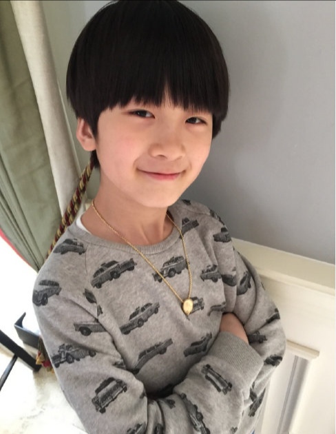 13岁天天近照,与同学对比身高优越,长相成熟变化大到认不出