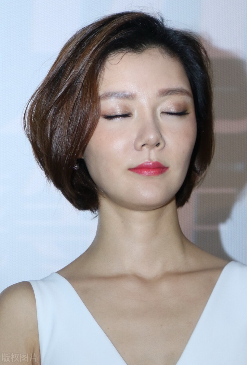 车晓,果然气质出众,人更美了